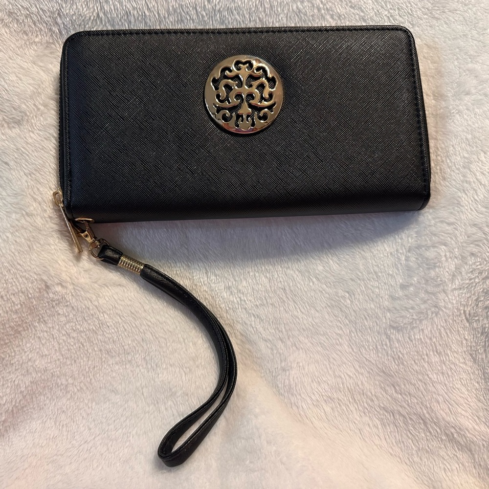 REBECCA & RIFKA Women’s Wristlet